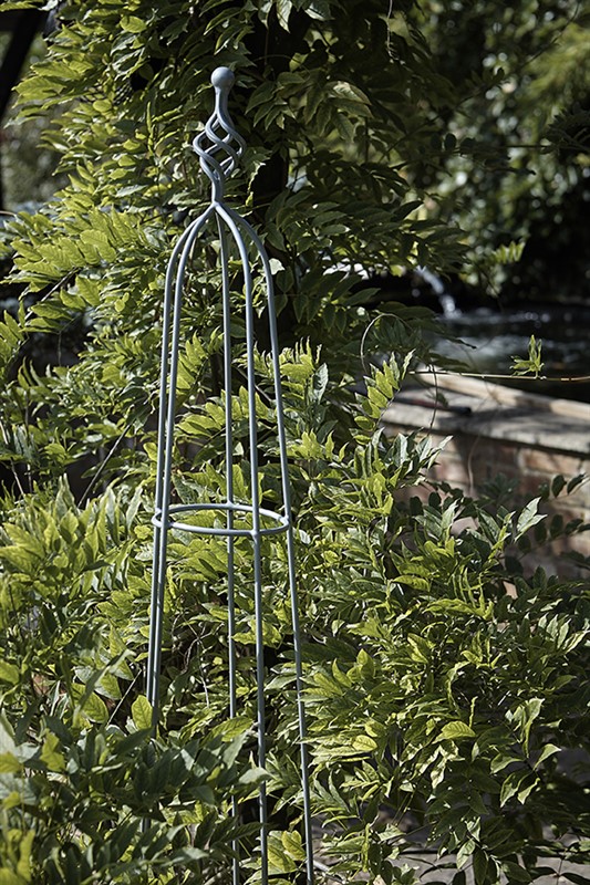 Priory Obelisk - 1.4m- Grey